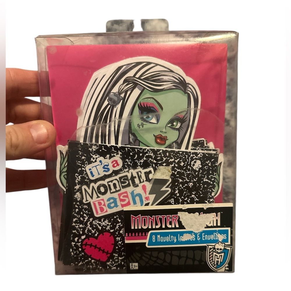 Monster High Mattel Birthday Party Novelty Invitations 8 Pack With Envelopes NWT